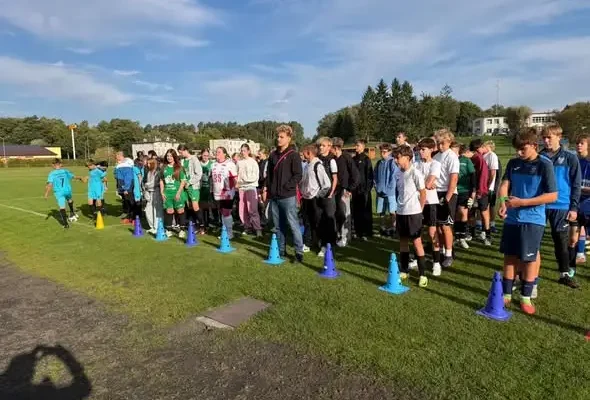 Więcborska SP 1 z awansem do ćwierćfinału wojewódzkiego w piłce nożnej