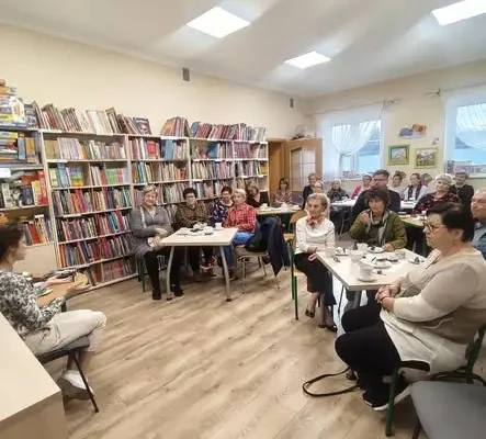 Aleksandra Przytarska w bibliotece w Kamieniu Krajeńskim – spotkanie o bezpieczeństwie w sieci