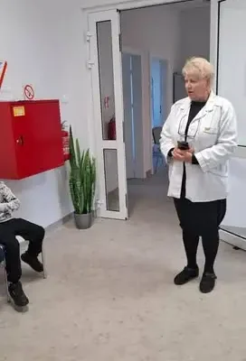 Uczniowie z Sosna odwiedzili Ośrodek Zdrowia – lekcja o zdrowiu i stomatologii