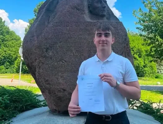 Uczeń z Więcborka finalistą europejskiego konkursu EUCYS. Jego projekt ortezy zachwycił jurorów
