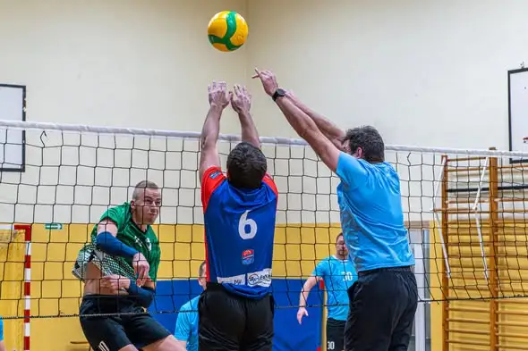 Siatkarze z Więcborka rozegrali sparing z Nadleśnictwem Rytel przed startem ligi